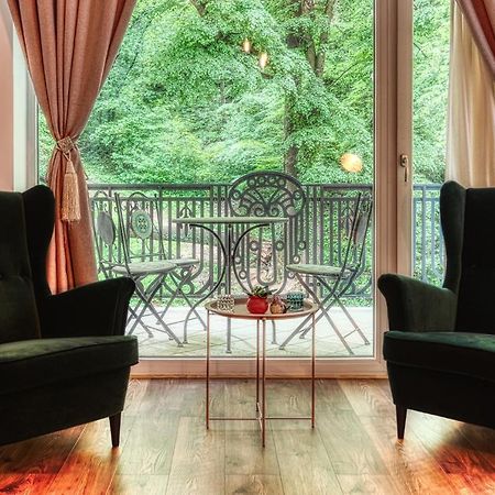 Nature Apartment - Minutes Away From The Old Town And Afi Mall บราชอฟ ภายนอก รูปภาพ