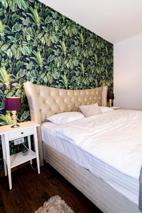 Nature Apartment - Minutes Away From The Old Town And Afi Mall บราชอฟ ภายนอก รูปภาพ