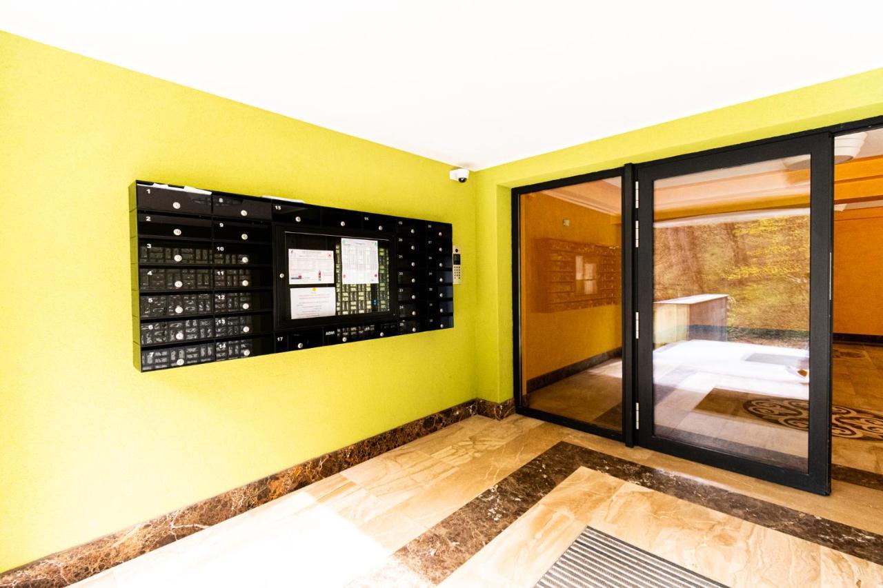 Nature Apartment - Minutes Away From The Old Town And Afi Mall บราชอฟ ภายนอก รูปภาพ